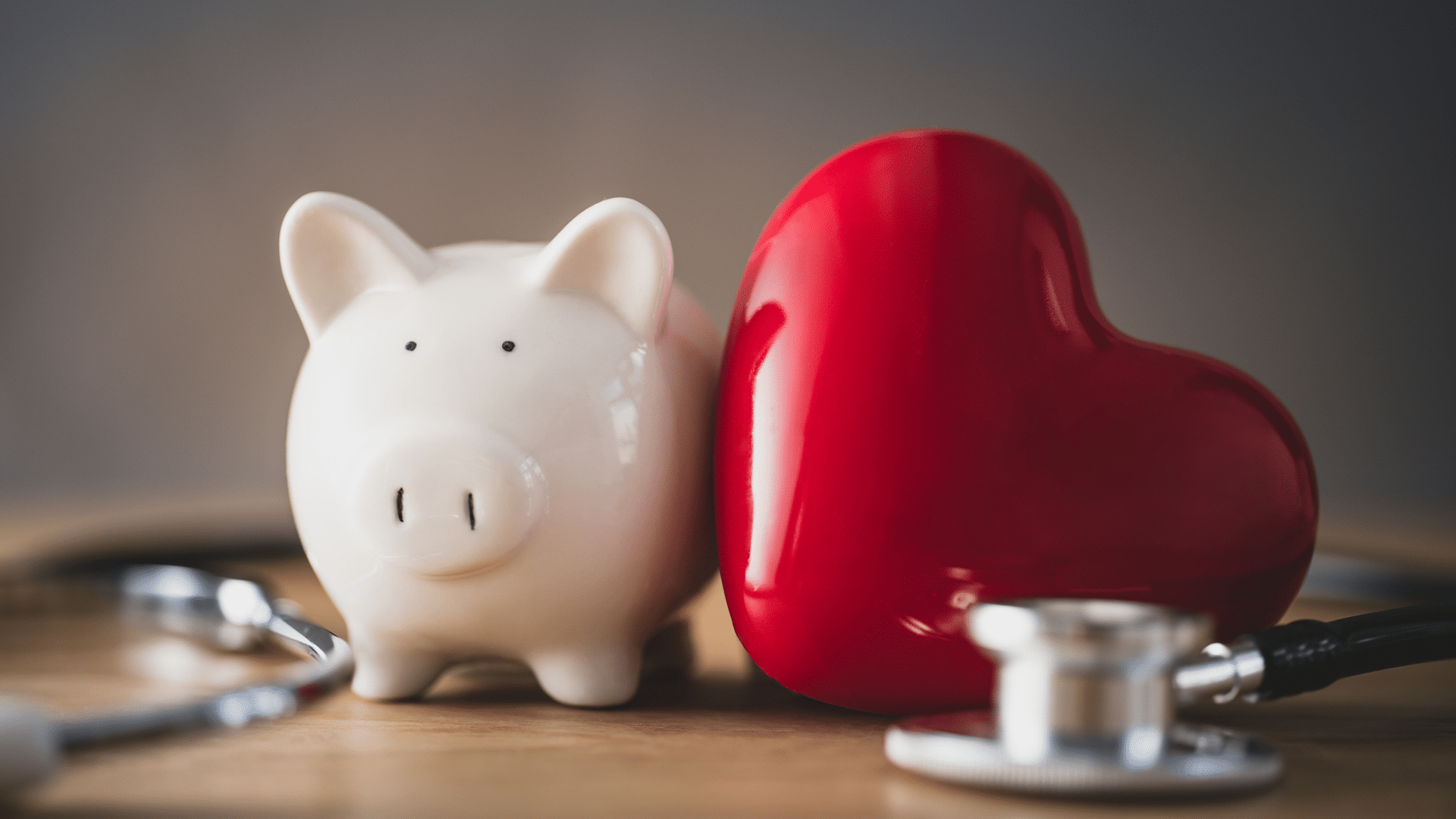 US man who got first pig heart transplant dies two months later Radio